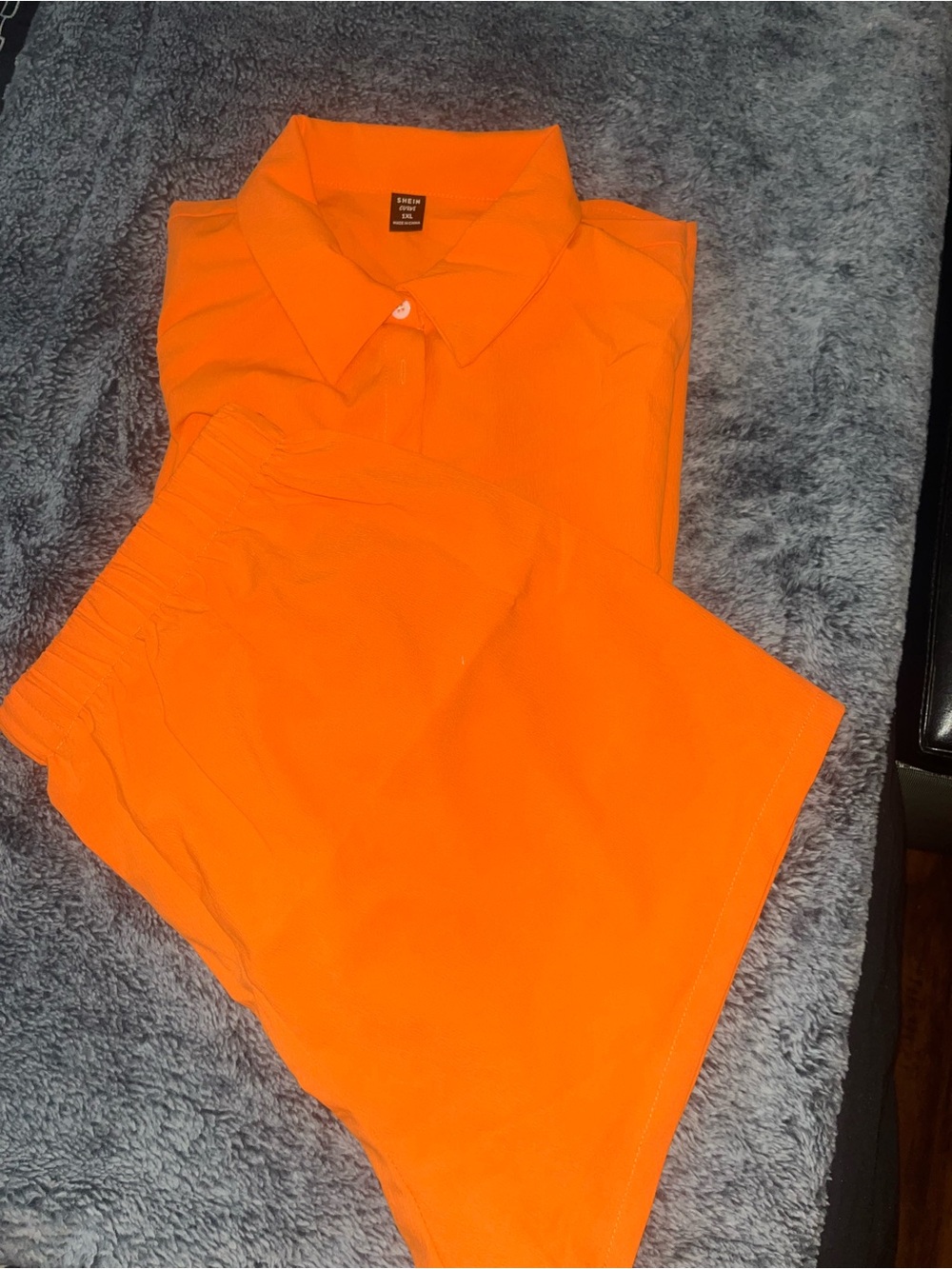SHEIN Curve 1XL Orange Button-Up Top - Picture 5 of 5